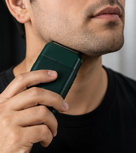 MM701 Fashion Shaver — Compact Dry Shaver, Jade Green